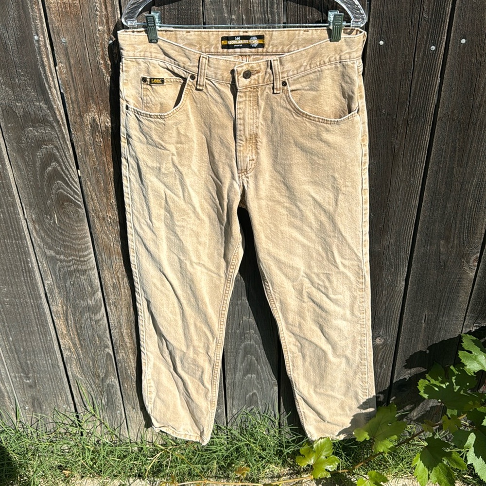 Lee brand, durable, straight leg Khaki pants men’s  size 35x32